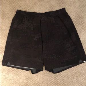 Lululemon mans pace breaker athletic shorts